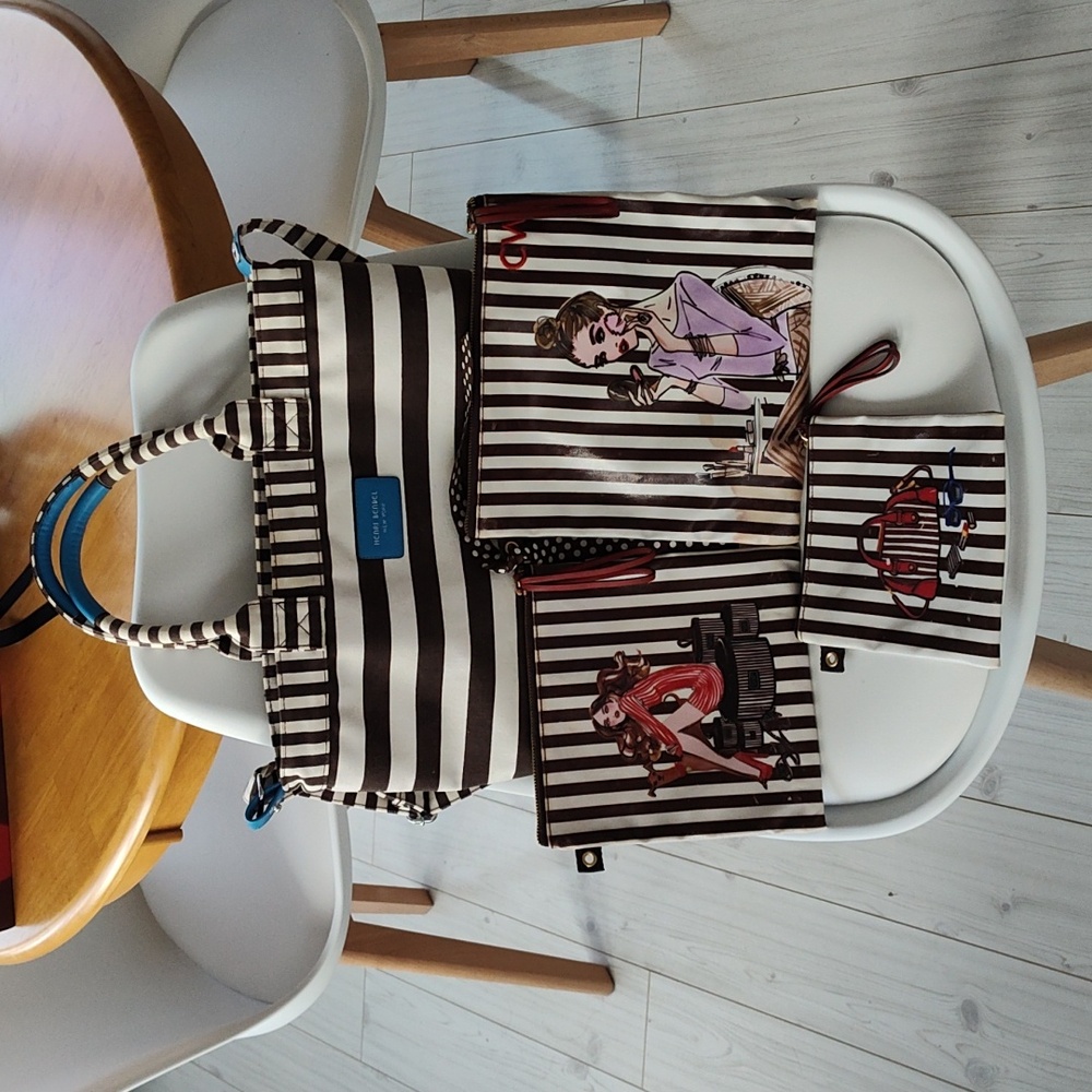 Collectible Henri Bendel Beach/Tote Bag PLUS Three Pouches